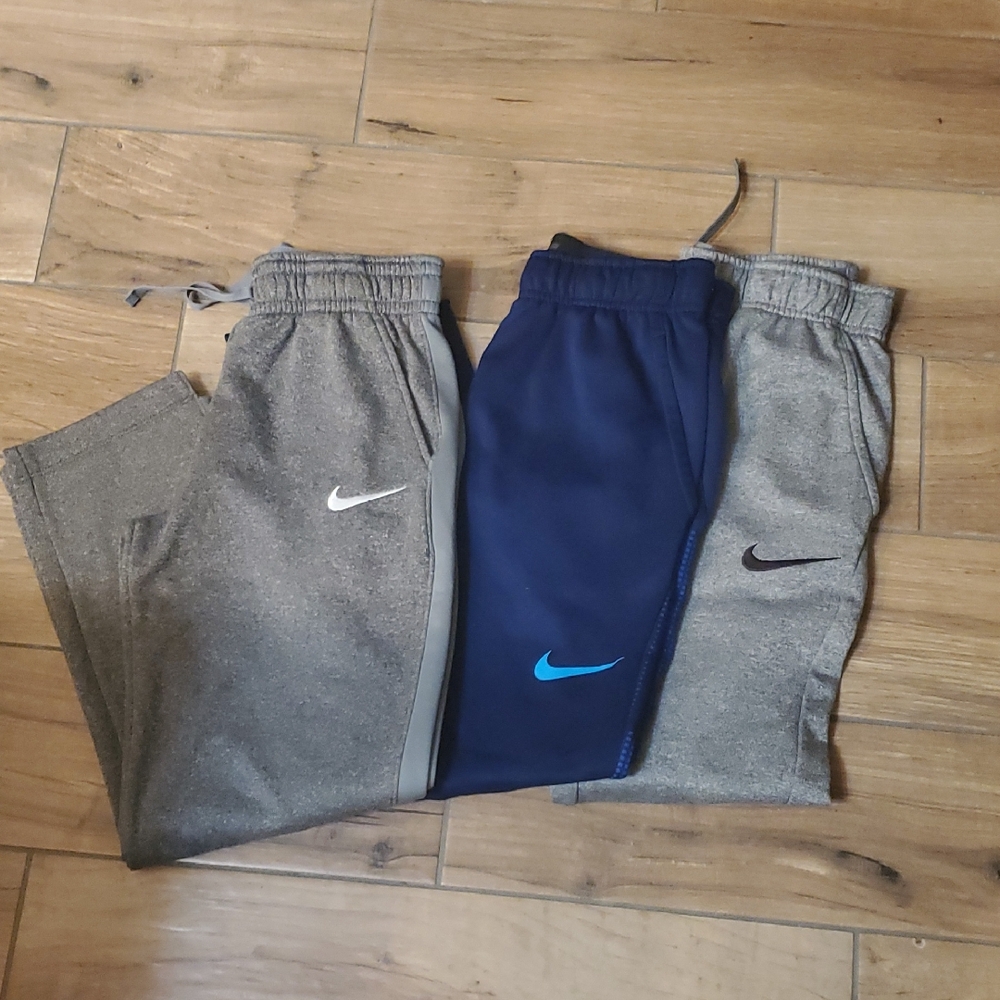 Nike Kids Sweatpants - Gray and Blue Trio Fleece Lined! Great Condition